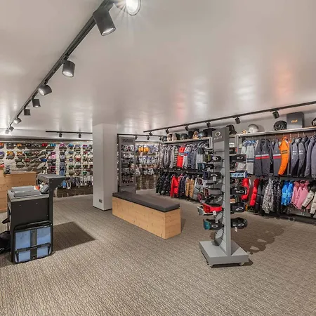 Luxueux Neuf à 1850 - Ski-in/ski-out, Piscine, Spa, 3 + Coin Montagne - Fr-1-564-110